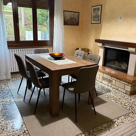 Apartmán Gere House Lezzeno Exteriér fotografie