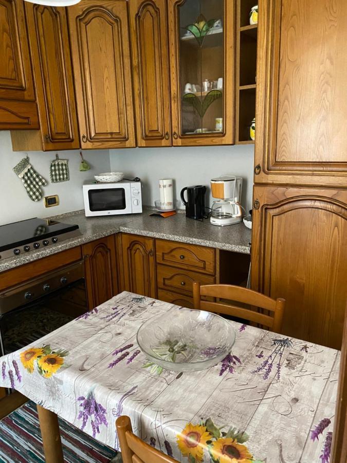 Apartmán Gere House Lezzeno Exteriér fotografie